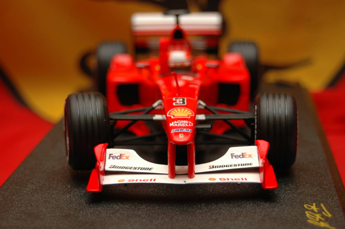1／18 フェラーリ F1 2000 ミハエルシューマッハ F1-2000 1⁄18