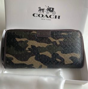 コーチ 長財布 迷彩の平均価格は5 1円 ヤフオク 等のコーチ 長財布 迷彩のオークション売買情報は74件が掲載されています