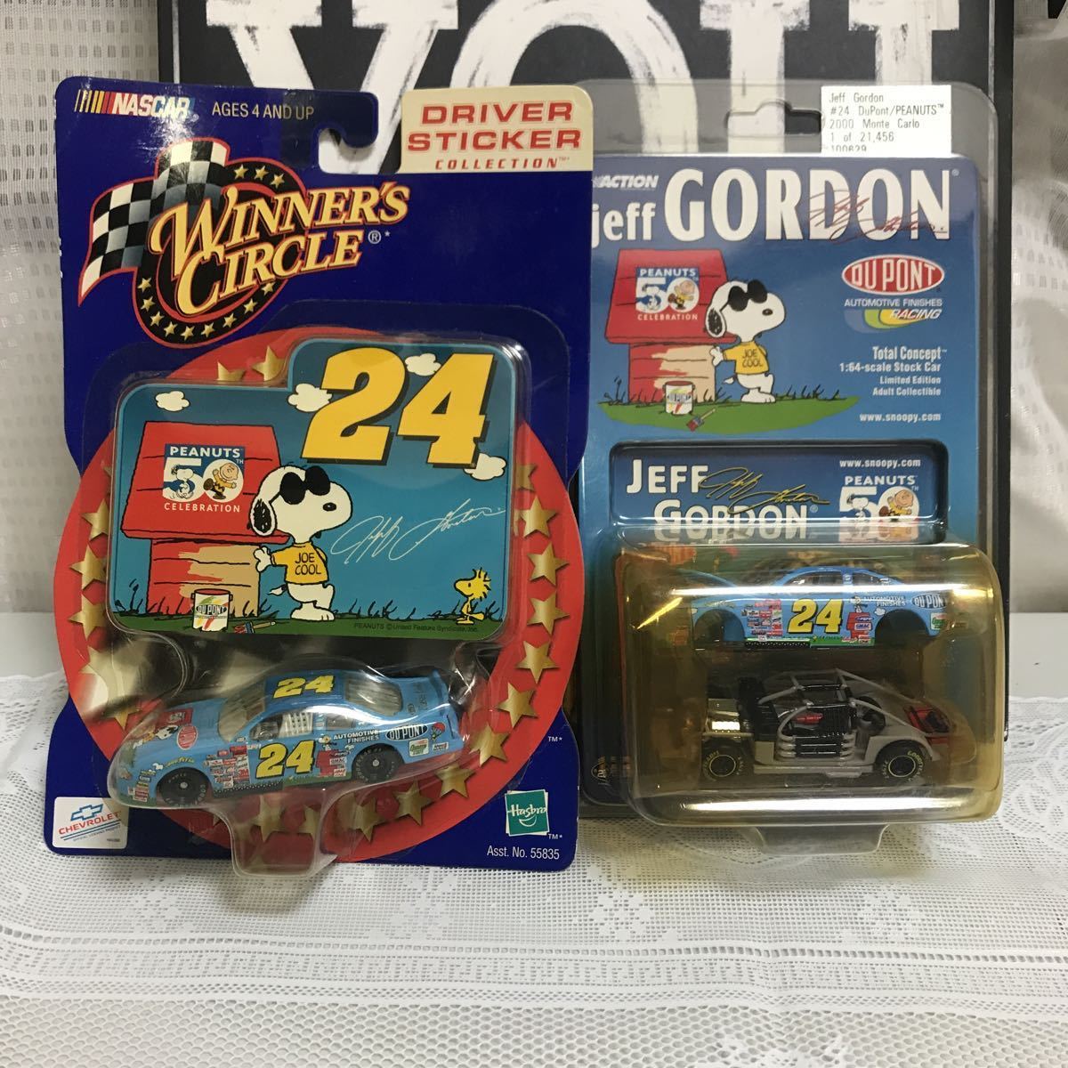 Jeff GORDON スヌーピーナスカー ピーナッツ50周年記念 ミニカー 2個