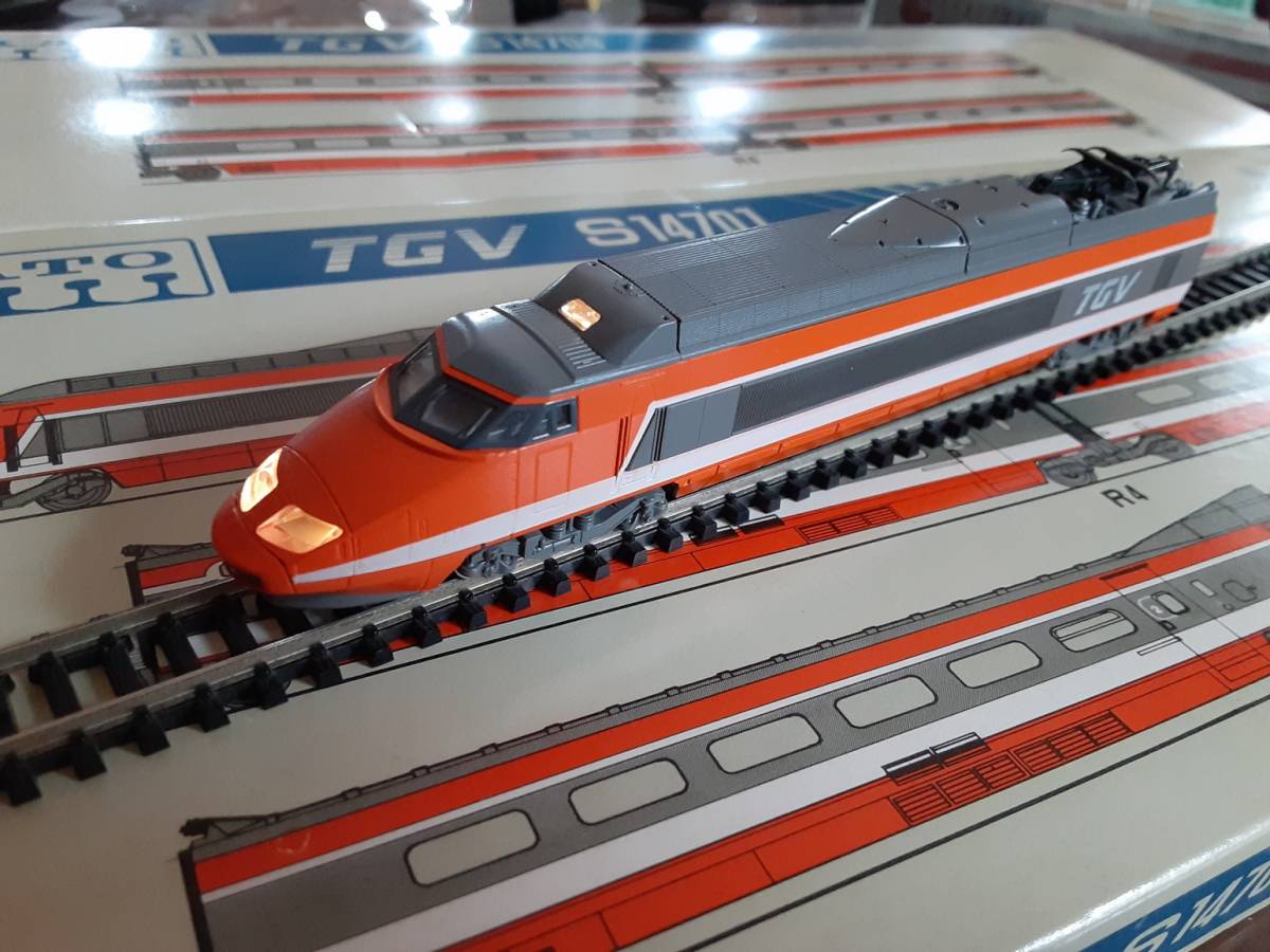 KATO TGV 基本+増結10両セット KATO カトー TGV 基本+付属10両 ワンオーナーの中古品 走行少 |