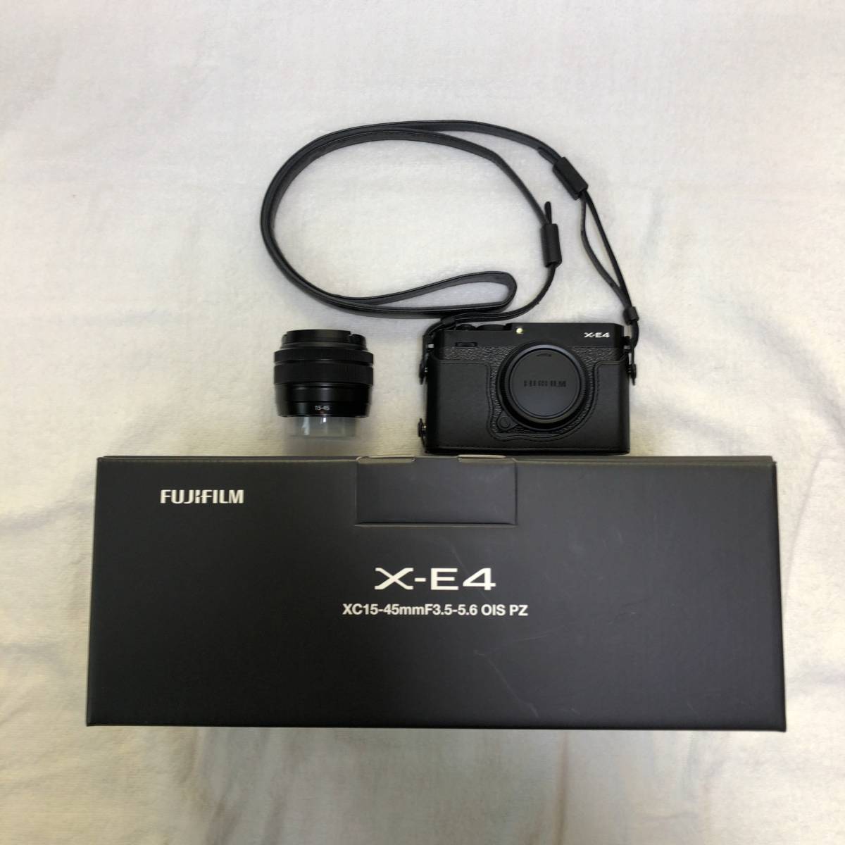 FUJIFILM X-E4 XC15-45mmレンズキット ブラック 中古】 【並品】 フジ 