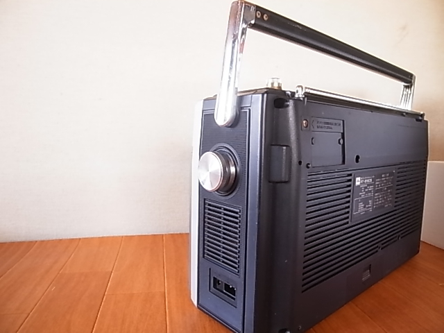 現状渡し TOSHIBA 東芝 ACTAS BOMBEAT 2 RT-8160S AM/FMラジオカセット