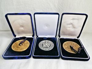 造幣局 泉友会のYahoo!オークション(旧ヤフオク!)の相場・価格を見る