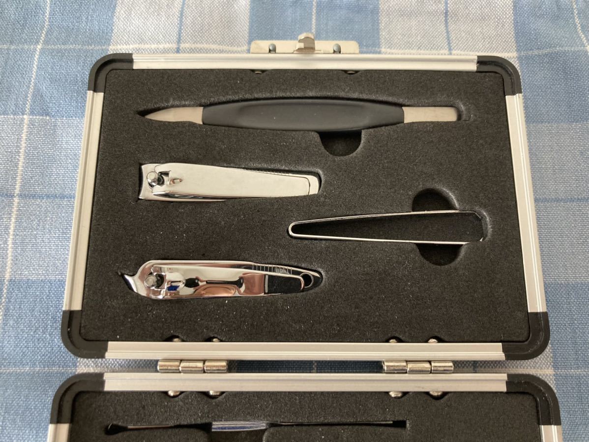 未使用YANASE グルーミングセット 爪切り ケアツール ケース付き YANASE ヤナセ 爪切り ネイルケア グルーミングセット メルセデス 販促