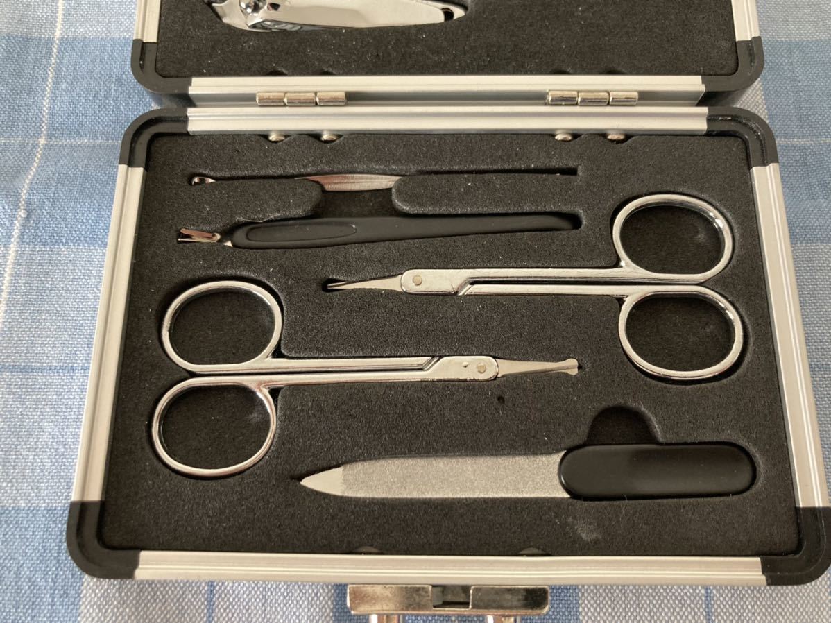 未使用YANASE グルーミングセット 爪切り ケアツール ケース付き YANASE ヤナセ 爪切り ネイルケア グルーミングセット メルセデス 販促