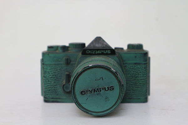 ヨドバシカメラ カメラ型 OLYMPUS OM-2 贈呈品 貯金箱 置物 ※商品説明欄