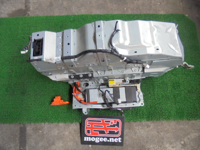 1dq6098aj1 トヨタ エスティマハイブリッド Ahrw 純正ハイブリットバッテリー G9280 トヨタ用 売買されたオークション情報 Yahooの商品情報をアーカイブ公開 オークファン Aucfan Com