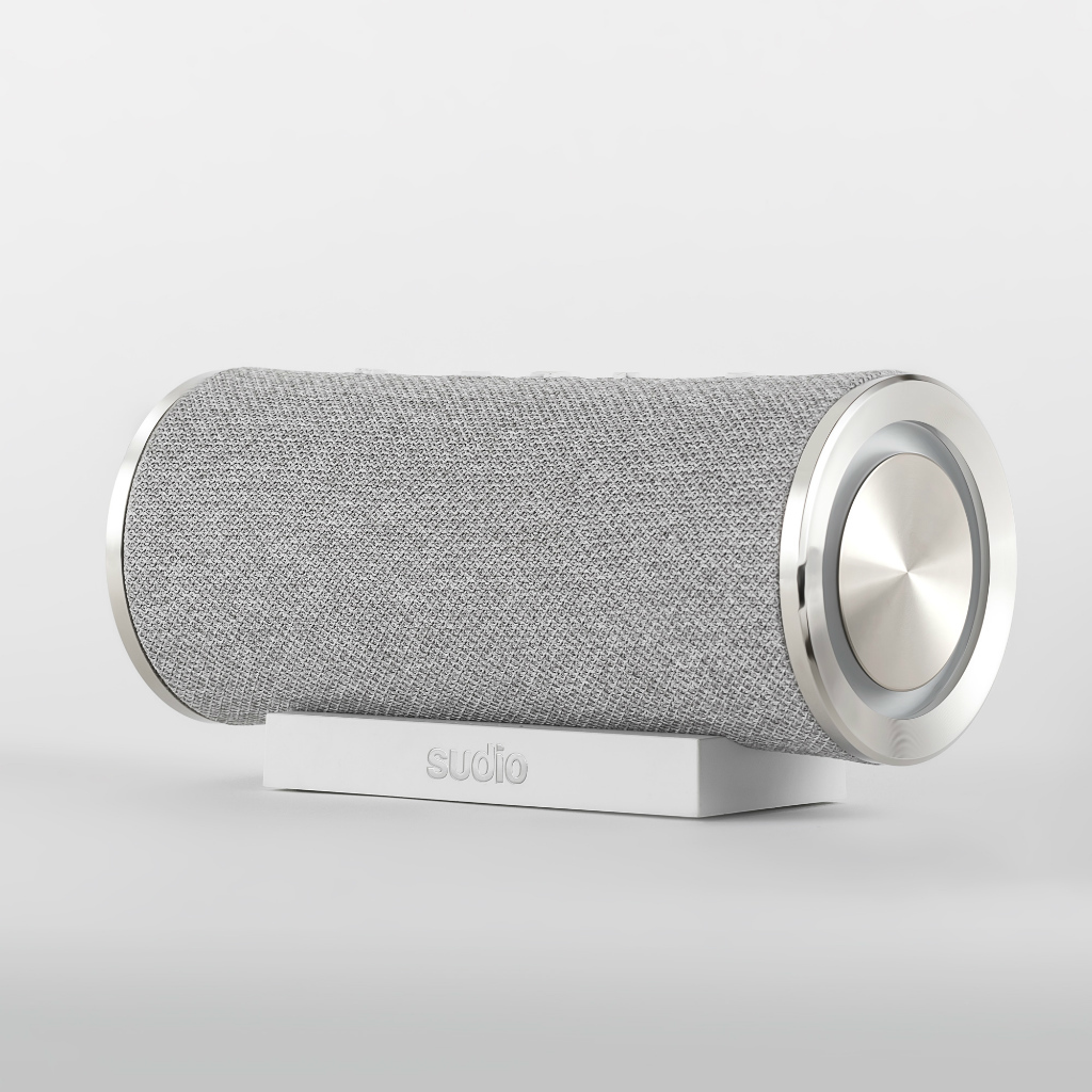 【新品送料無料】Sudio/FEMTIO フェムティオ ポータブルスピーカー Bluetooth FEMTIO スーディオ フェムティオ SUDIO」ブランドより、同社初のBluetoothスピーカー、FEMTIO Bluetoothスピーカー フェムティオ｜Yahoo!フリマ（旧