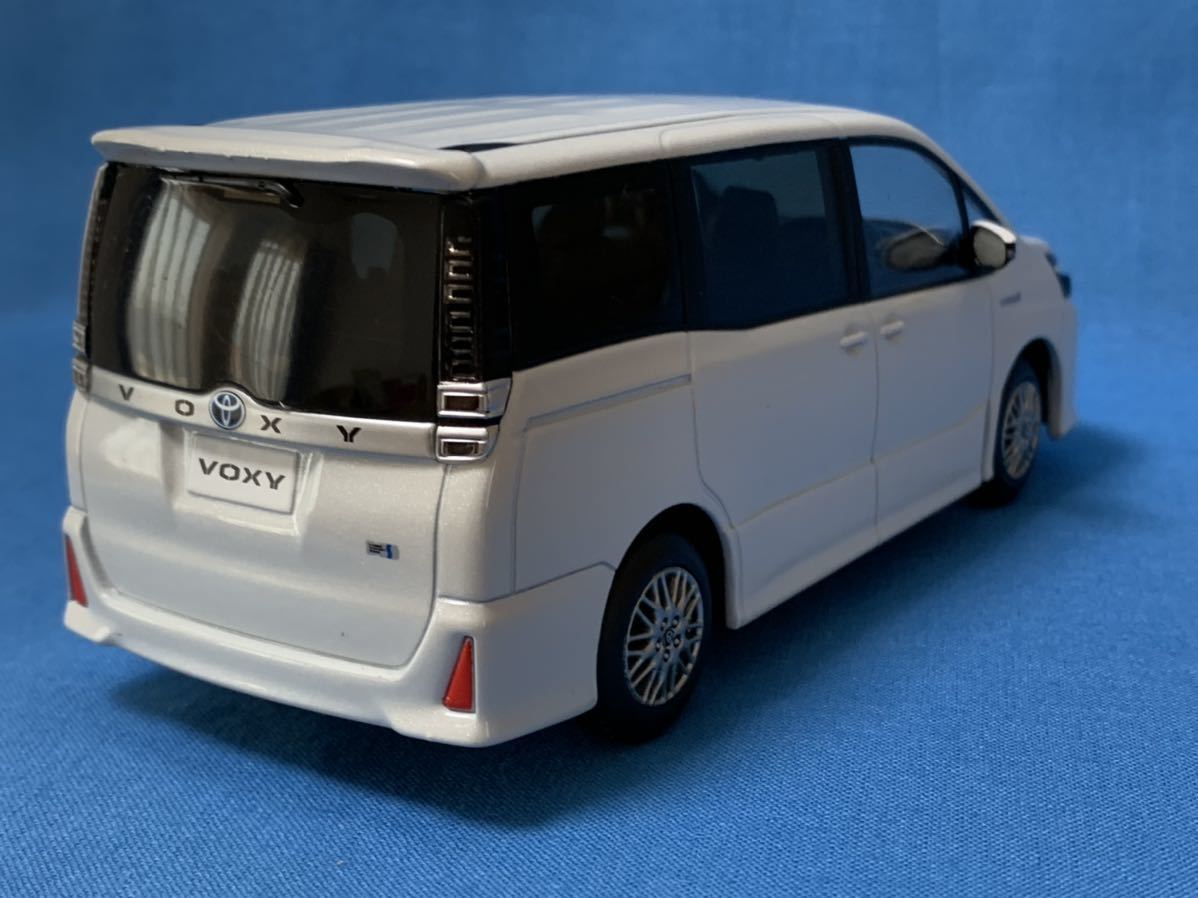 1/30 トヨタ ヴォクシー VOXY カラーサンプル ミニカー 非売品 1円 1円 