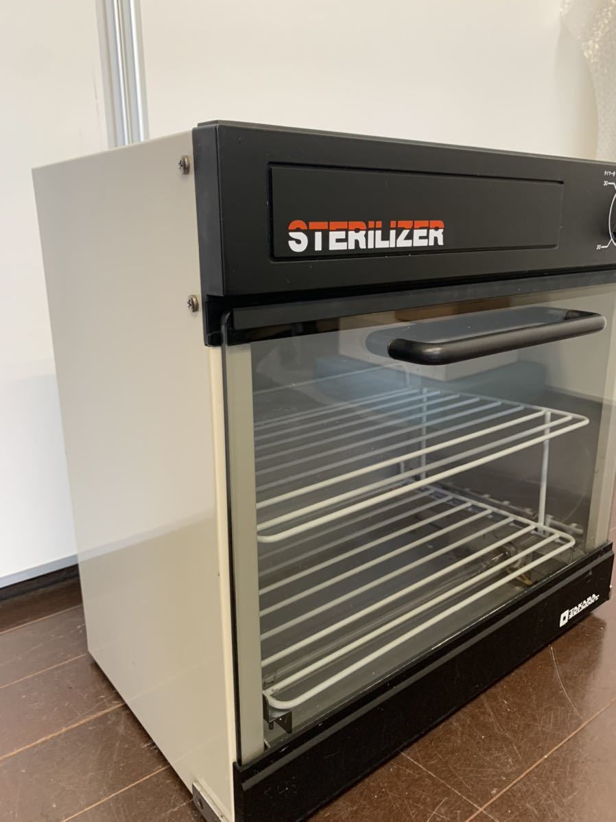 中古 タカラベルモント ステリライザー 紫外線消毒器 EX-UV100 中古