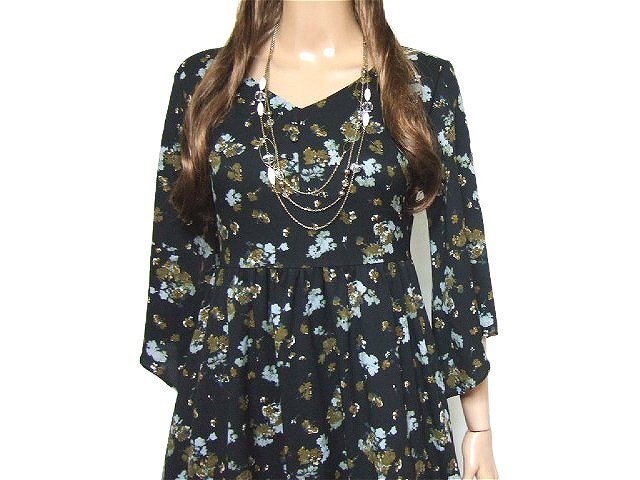 917 Emodaエモダ 夏 袖フレア 花柄ロングワンピース Canmil ワンピース 売買されたオークション情報 Yahooの商品情報をアーカイブ公開 オークファン Aucfan Com