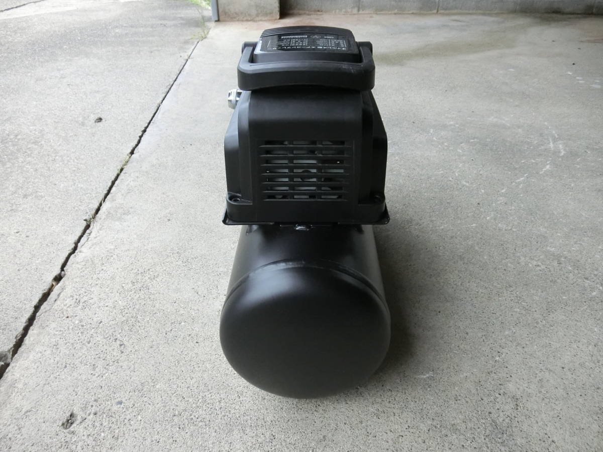【送料無料】エアーコンプレッサー オイルレス型 CP-8A (100V) [エアコンプレッサー] エアーコンプレッサー ミナト オイルレス型 CP-8A＋エアーツール3点付きセット (100V&frasl;タンク容量8L の人気