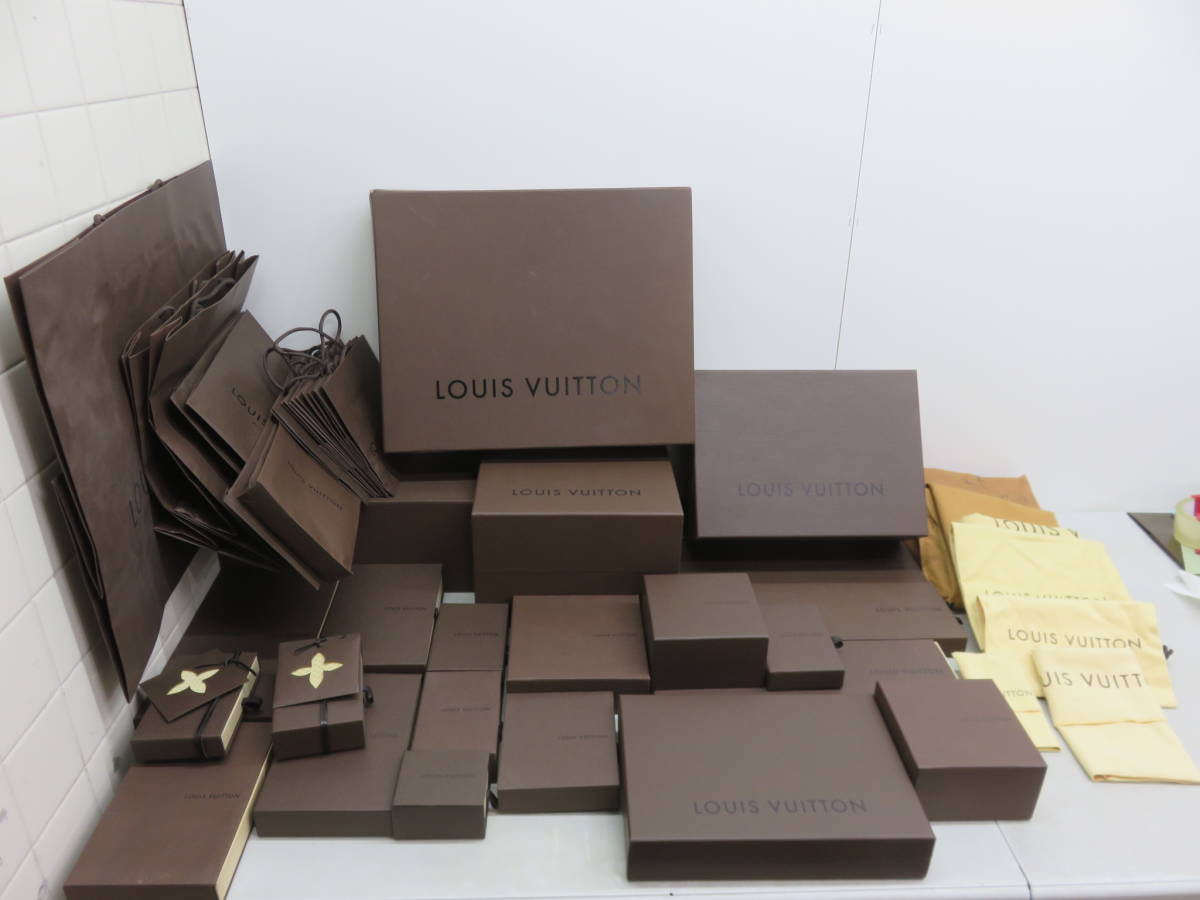 【豊富な，人気】 空箱 LV ルイヴィトン LOUIS VUITTON 元箱 保存袋 紙袋 財布 バッグ 色々 大量 まとめて ブランド(その他)｜売買されたオークション情報、yahooの商品情報をアーカイブ公開 - オークファン その他