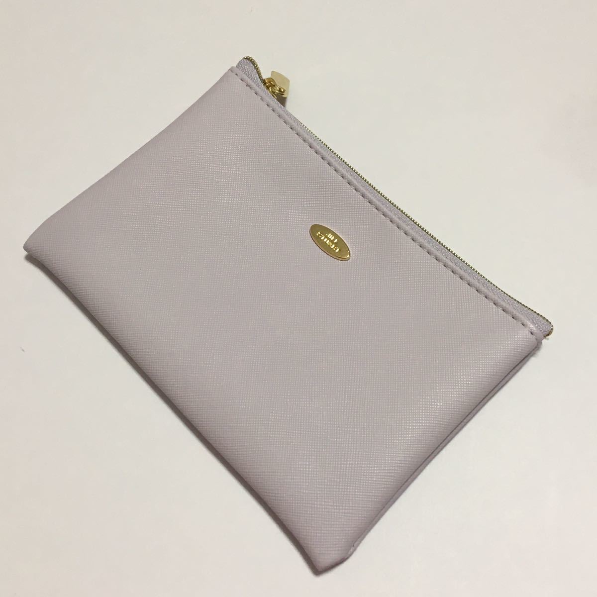 Jillstuart ジルスチュアート 便利すぎるスクエアポーチ ゼクシィ海外ウエディング付録 ジルスチュアート 売買されたオークション情報 Yahooの商品情報をアーカイブ公開 オークファン Aucfan Com