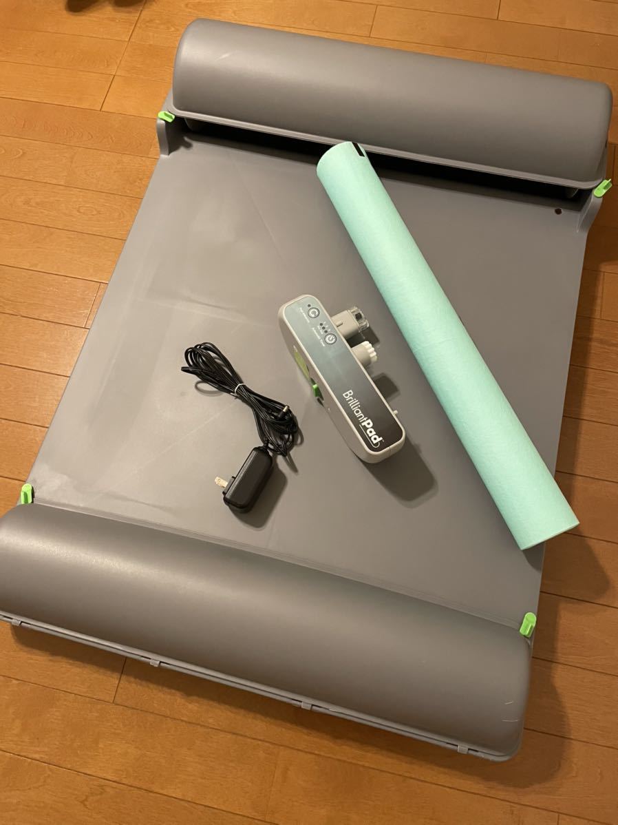 BrilliantPad（ブリリアントパッド）自動犬用トイレ ロール オマケ付き