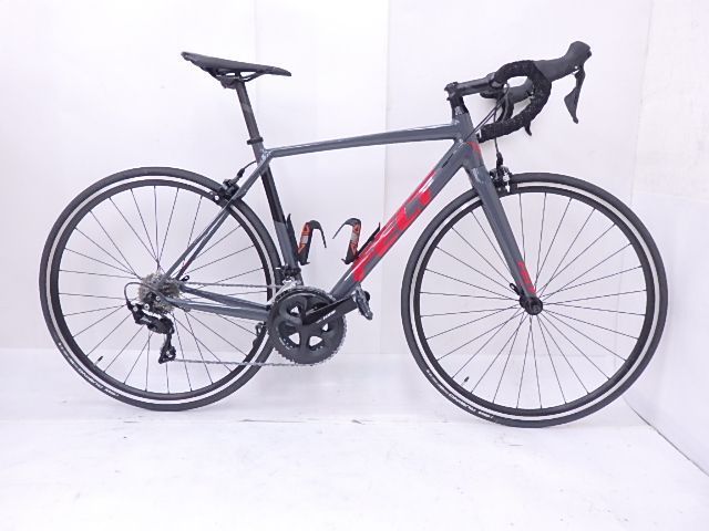 美車 FELT/フェルト 超軽量アルミフレームロードバイク FR30 2020/Shimano 105 R7000系 11s/Size 54 § 61A75-1