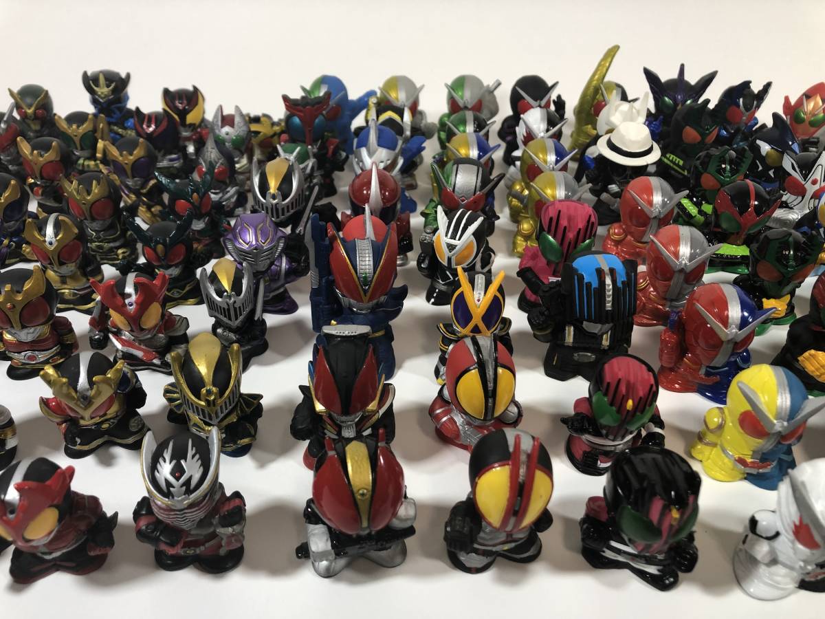 仮面ライダー 指人形 ソフビ 大量まとめ売り　140体程 仮面ライダー 指人形 ソフビ 大量まとめ売り 140体