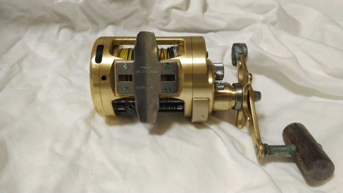 シマノ カルカッタ 700 ジャンク カルカッタ シマノ SHIMANO 0