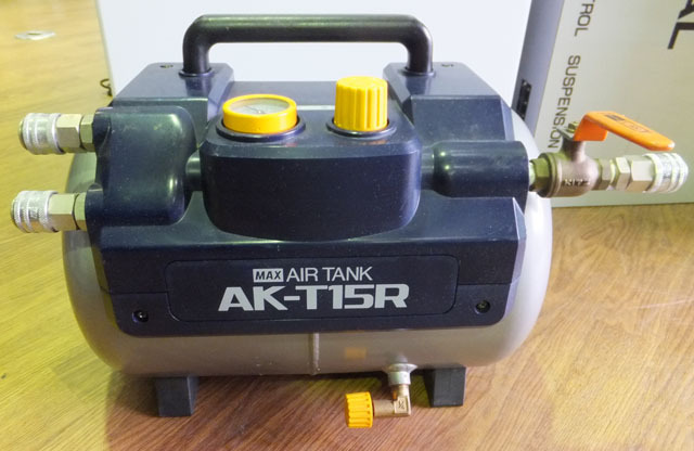 低価，100%新品 MAX/マックス エアタンク 常圧用 エアーコンプレッサー 15L AK-T15R 補助 サブタンク(補助、予備タンク)｜売買されたオークション情報、yahooの商品情報をアーカイブ公開 - オークファン 補助、予備タンク
