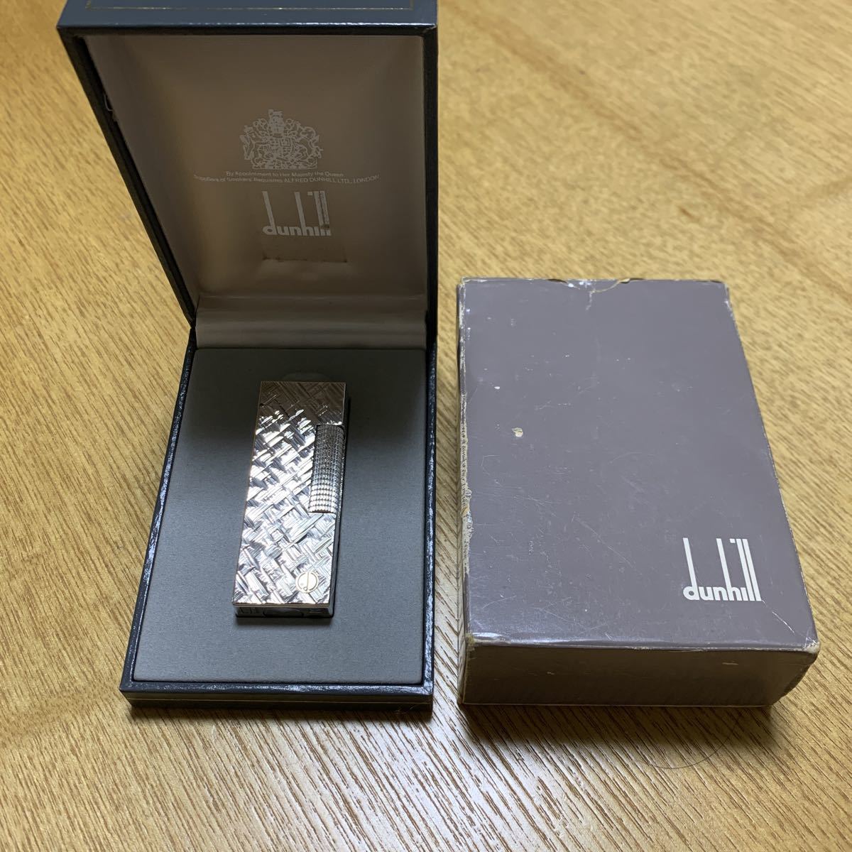  dunhill ダンヒル ガスライター(ダンヒル)｜売買されたオークション情報、yahooの商品情報をアーカイブ公開 - オークファン ダンヒル