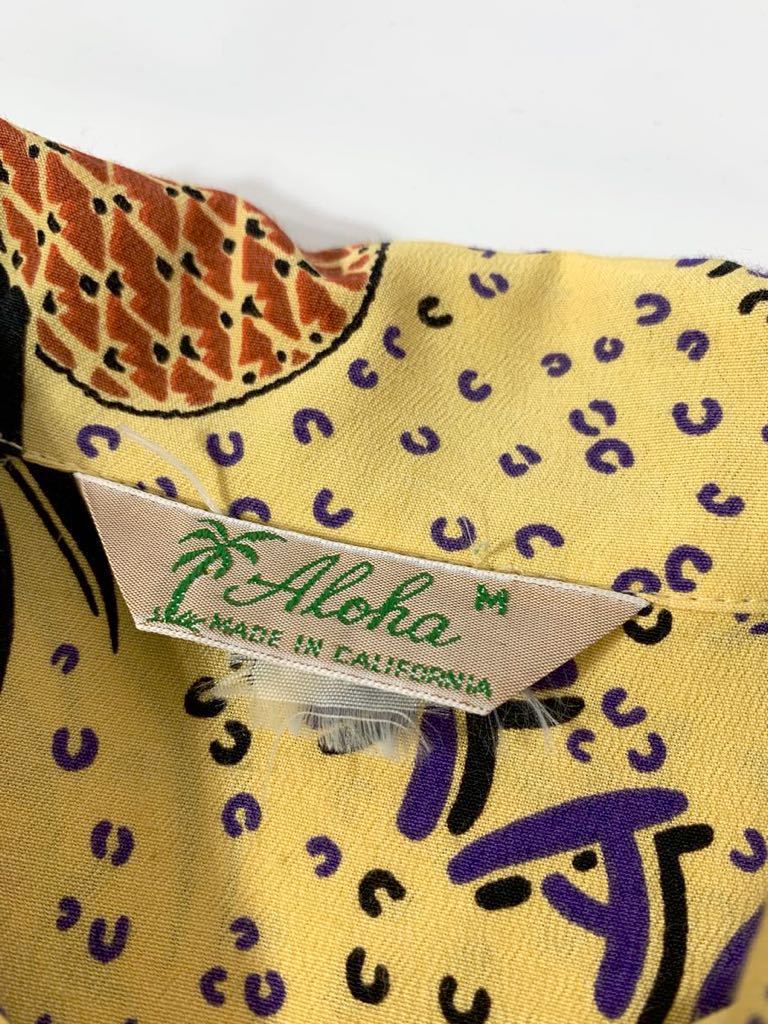アロハシャツ California IN ハワイアンシャツ 3951希少リネン・美品ロンハーマン ハイビスカス柄 希少美品aloha MADE IN California パイナップル柄ビンテージアロハシャツメイドインカリフォルニアレーヨン100%VINTAGEハワイアンシャツ
