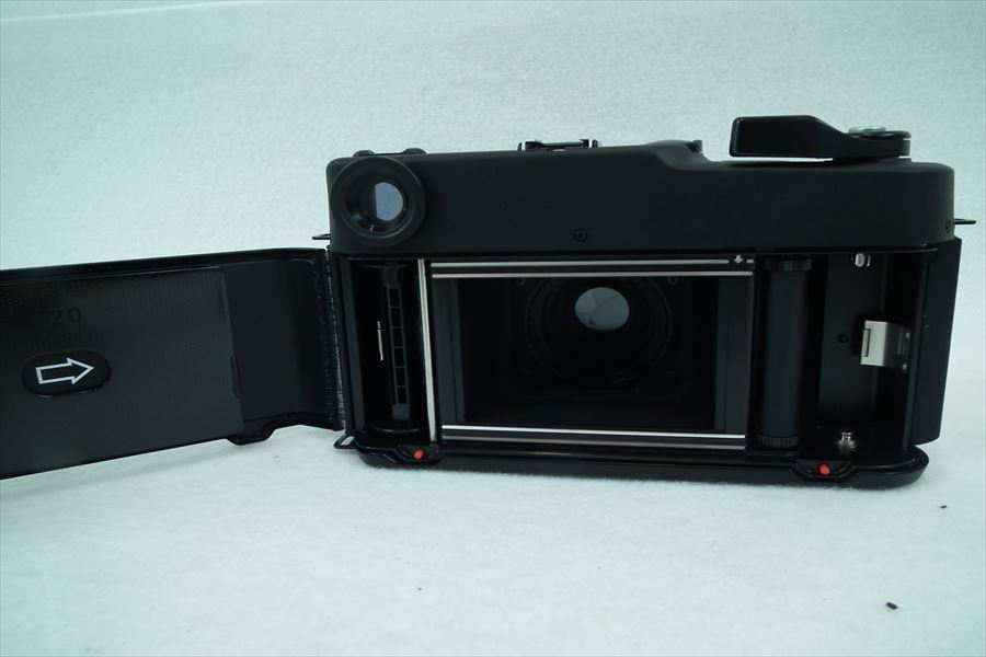☆FUJIFILM 富士フィルム GW690iii 中判カメラ f3.5 90mm シャッター