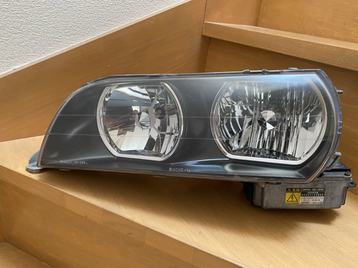 チェイサー トヨタ 純正HID ヘッドライト HID JZX100 100系 純正 純正