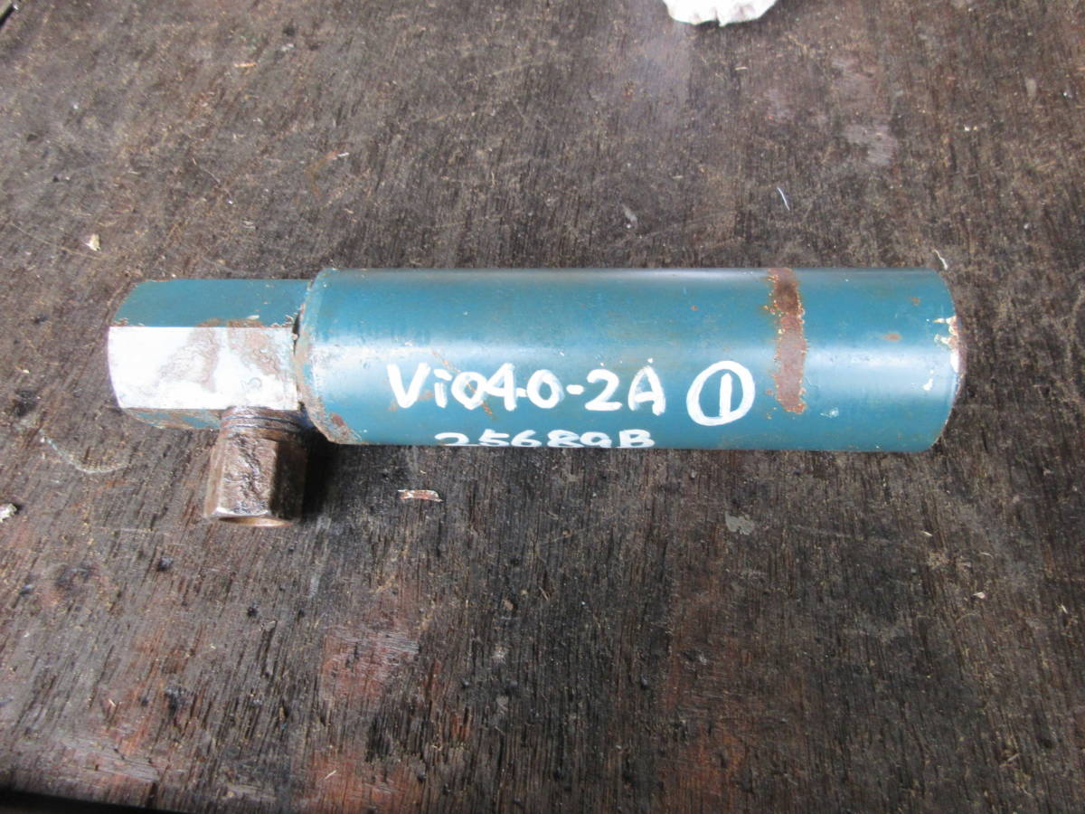 VIO40-2A　アジャスター　調整シリンダー　YANMAR　ヤンマー　建設機械　中古　建機　ユンボ　 シールキット ヤンマー シリンダー Bracket a メンテナンス整備部品｜建設機械｜ヤンマー