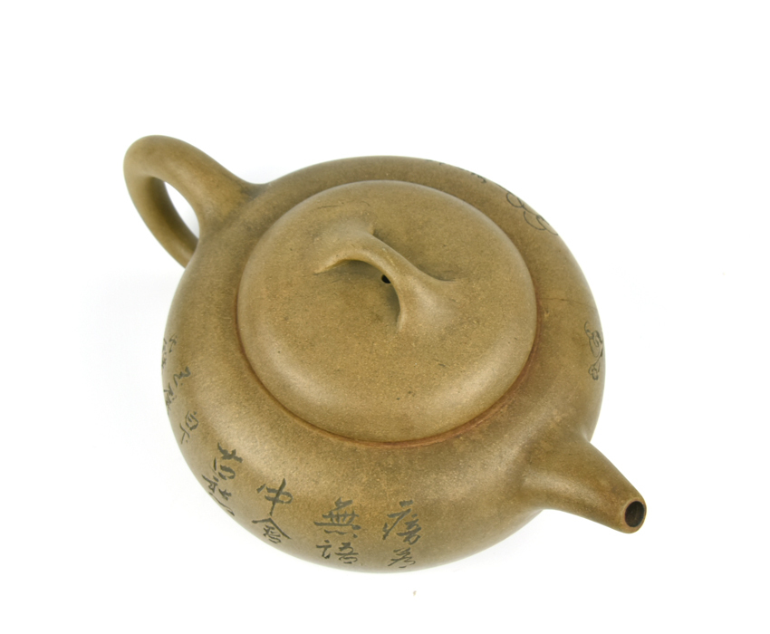 北】唐物 鉄画軒製 戴玉屏 白泥 草花漢詩彫 急須 在
