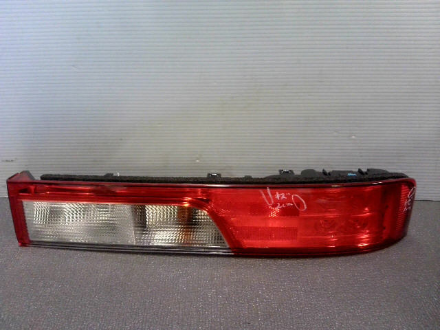 R3年 エブリィ 3BA-DA17W 右 テール ランプ ライト LED ICHIKO D146