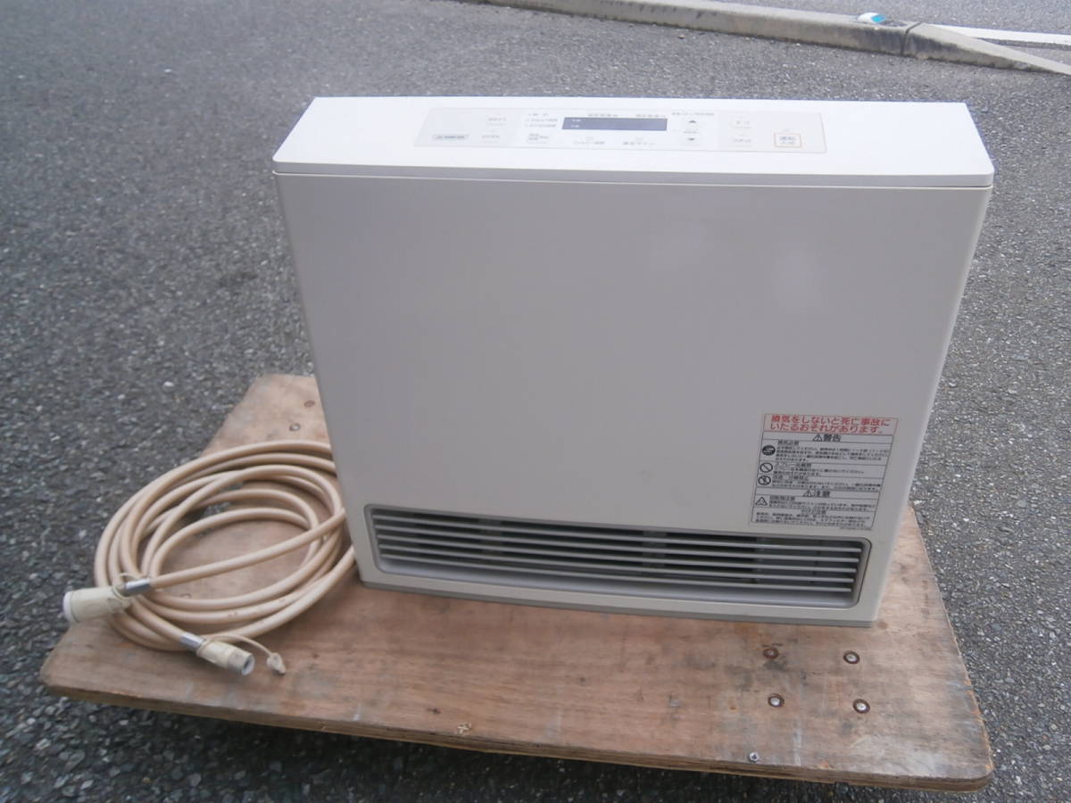 ☆中古品 Rinnai リンナイ ガスファンヒーター 都市ガス 2018年製 RC-U5801U 木造15畳・鉄筋21畳用 動作問題なし☆ リンナイ ガスファンヒーター Rinnai ガス -リンナイ 秋田県のガスファンヒーターの中古が安い！激安で譲ります・無料で