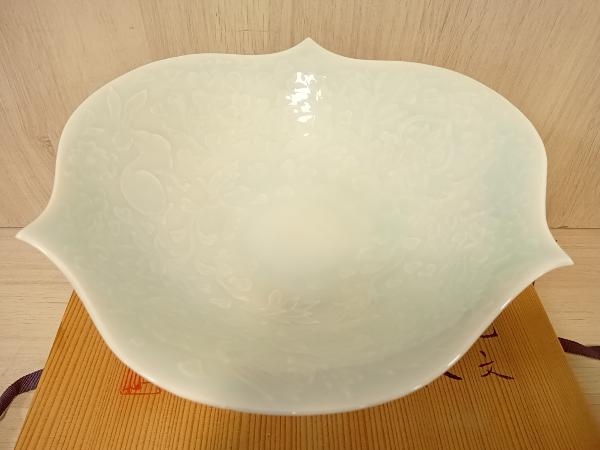 青白磁　輪花菓子鉢　快山造　新品未使用 現状品 青白磁華鳥兎文 鉢 快山 青白磁 快山窯