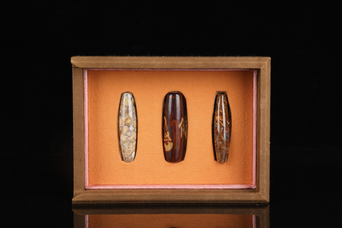 清・乾隆年製款・木胎漆器彫・描金山水楼亭図仏龕』極細工・古賞物