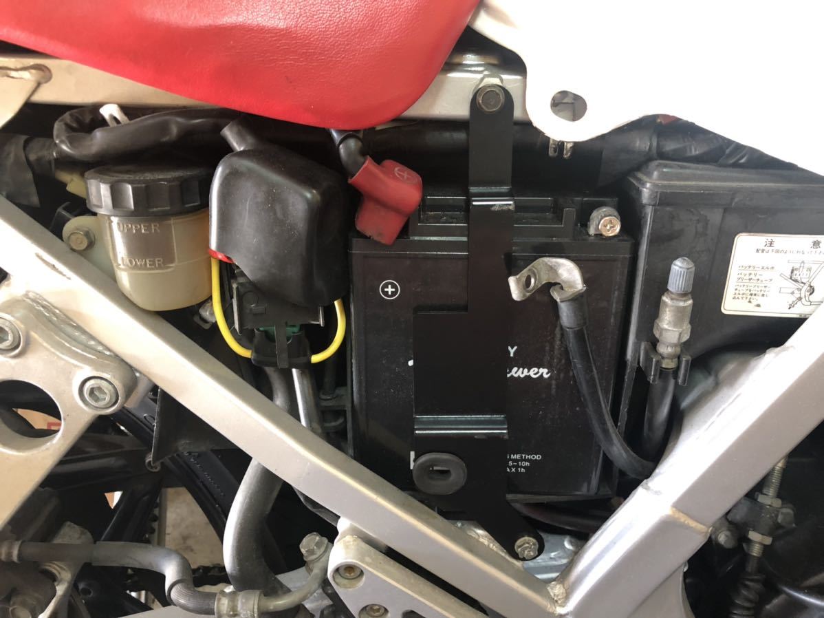バッテリーバンド cbr400f バッテリーステー」(パーツ 「cbr400f