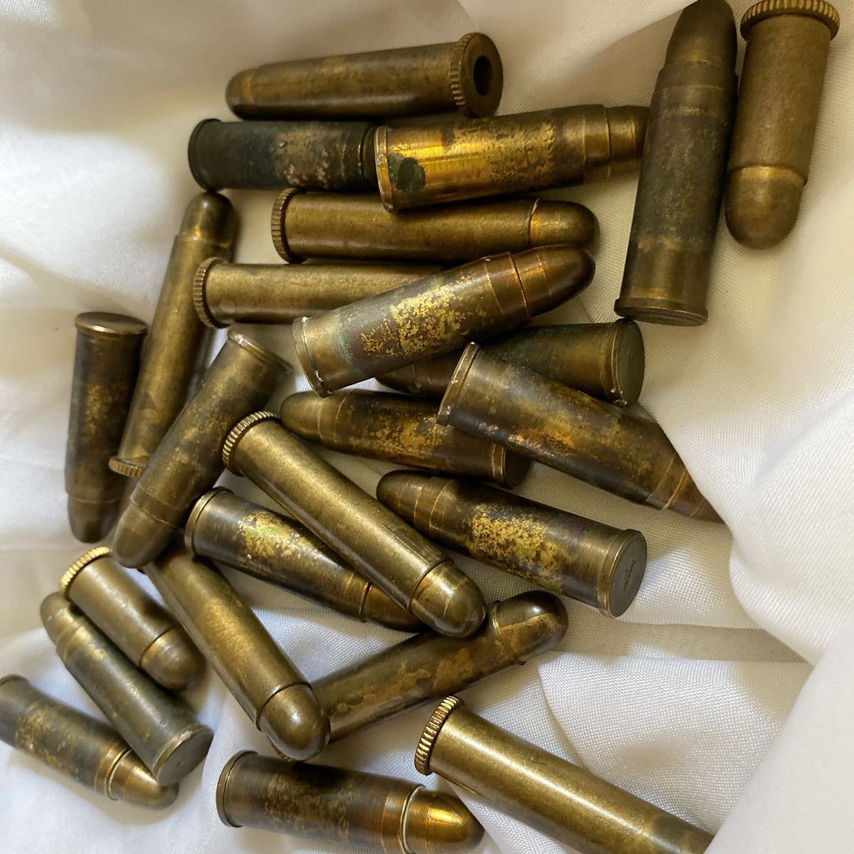 弾帯 弾丸ベルト ガンベルト ヴィンテージ本革 ブラウンーベルト 弾丸付き Ga Remington Peters Mサイズ サバイバル コレクション 弾帯 売買されたオークション情報 Yahooの商品情報をアーカイブ公開 オークファン Aucfan Com