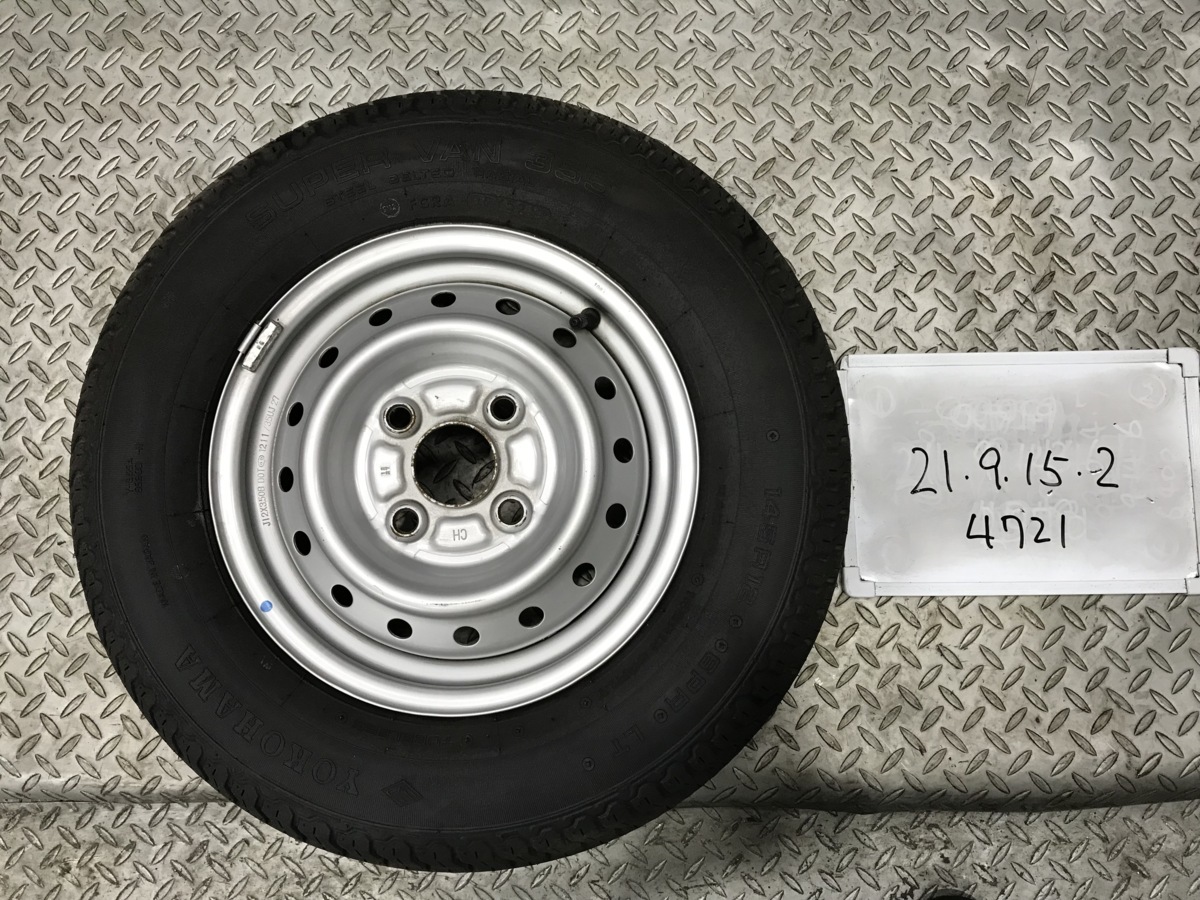 100%新品，限定セール 純正 スペア DA63T スズキ キャリイ 純正 12インチ スチール ホイール 1本 3.5J+45 PCD100 4穴 ハブ54 タイヤ 145R12 6PR LT(ラジアルタイヤ)｜売買されたオークション情報、yahooの商品情報をアーカイブ 4穴