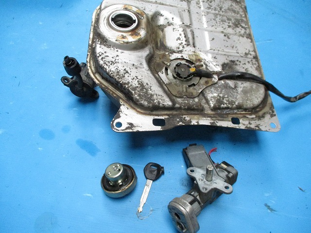 スマートディオ　AF56　純正キーセット　シャッターキー　タンク　ポンプ　セット　AF58　ズーマー　A55-67　120