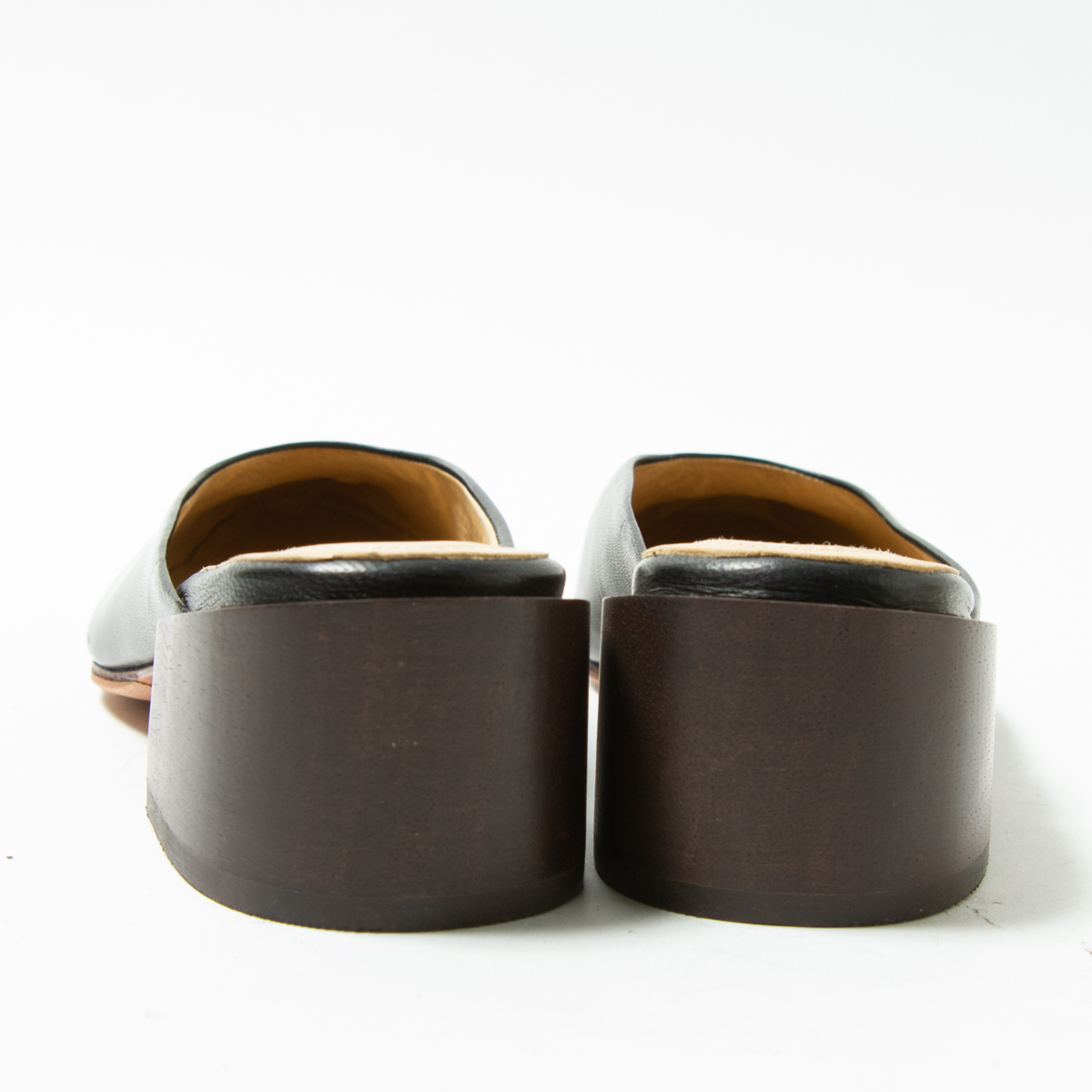 MARI GIUDICELLI 黒 ミュール 37サイズ マリジウディセリ MARI GIUDICELLI 黒 ミュール 37サイズ MARI