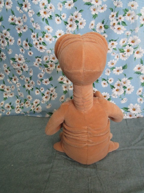 A E T 宇宙人 ぬいぐるみ 高さ３０ｃｍ ｕｓｊ ユニバーサルスタジオジャパン Sf ファンタジー ホラー 売買されたオークション情報 Yahooの商品情報をアーカイブ公開 オークファン Aucfan Com