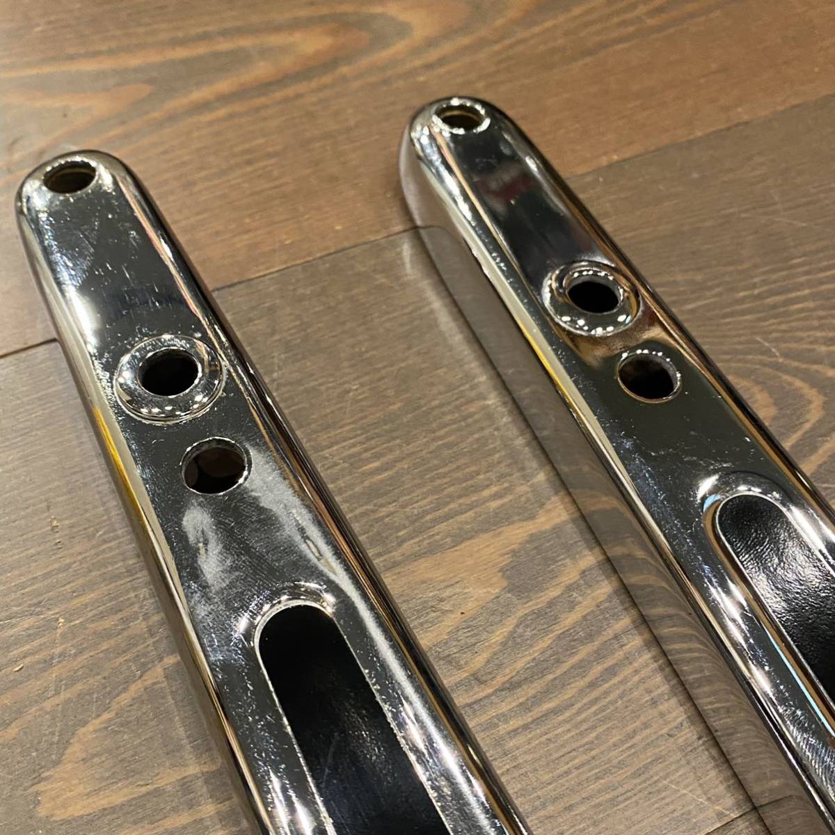 ハーレー純正ショベルFX系ローライダー用フェンダーストラット 