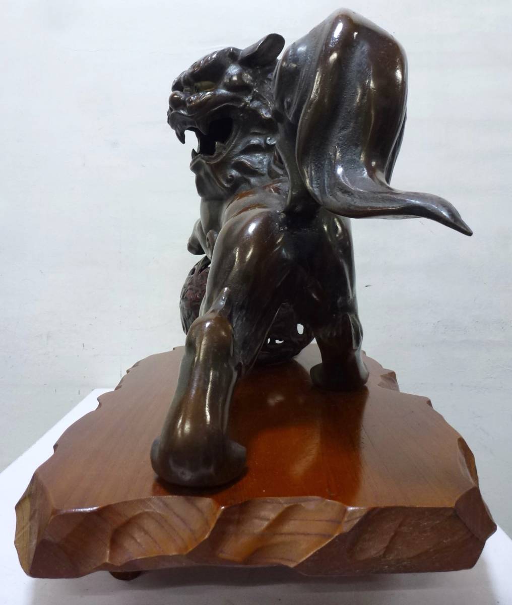 狛犬 玉乗り獅子 シーサー 置物 金属製 魔除け 縁起物 邪気祓い 高さ36