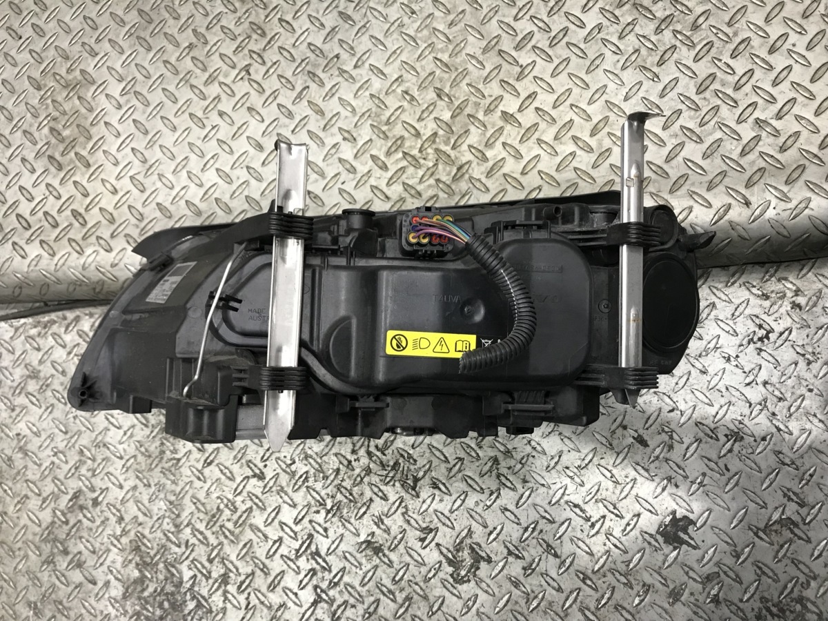 ボルボ V70 純正 2.5T VOLVO BB5254W フロント 良品 2015年 T5 DBA-BB420W バンパー BB5254 DBA-BB5254W (nait) ボルボv70の通販