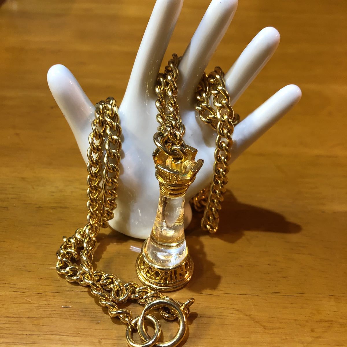格安！MOSCHINO モスキーノ ゴールドカラーネックレス used 