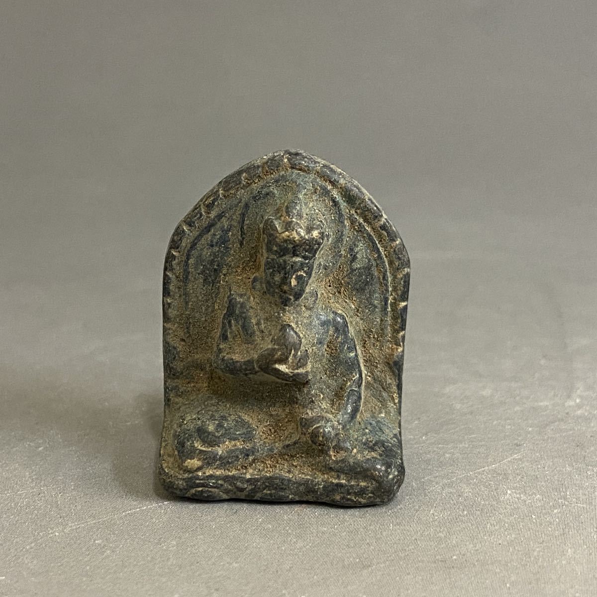 仏教美術 旧家初出 銅仏像 時代 古銅 精緻彫刻 古銅製 仏教美術 仏像 小