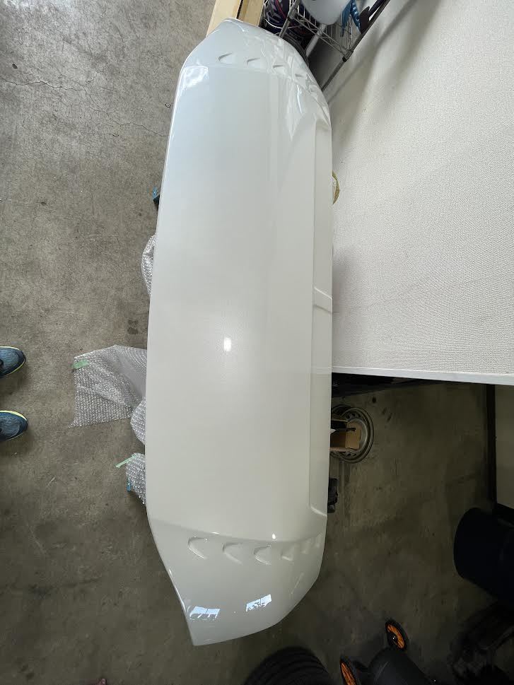 ハイエース バッドフェイス 半ジャンク ホワイトパール070 FRP