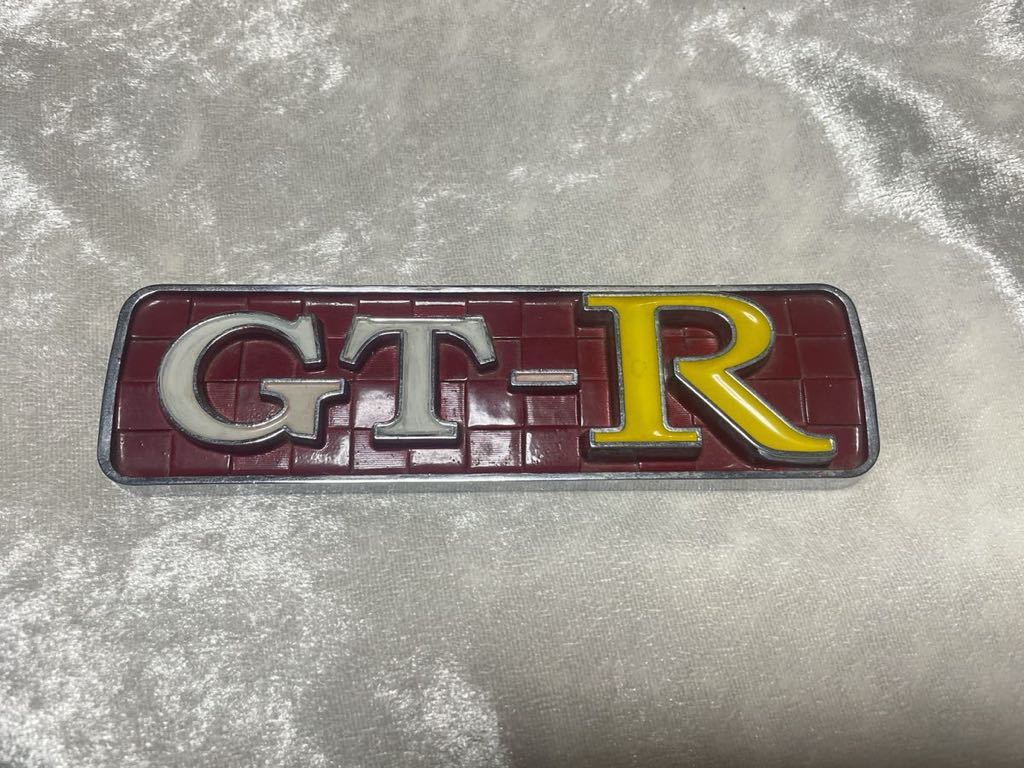 ハコスカGT-R 4ドア45年リアエンブレム 当時物 【公式通販】