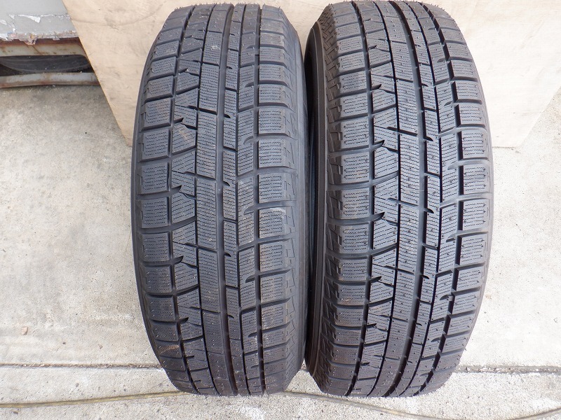 215／60r17 送料無料（スタッドレスタイヤ｜タイヤ 109／107 バリ山 
