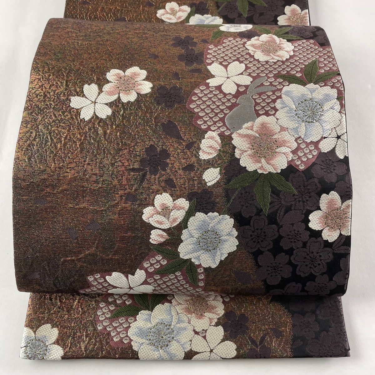 低価，得価 袋帯 名品 やまと 桜 うさぎ 箔 ラメ糸 茶紫 六通 正絹(仕立て上がり)｜売買されたオークション情報、yahooの商品情報をアーカイブ公開 - オークファン 仕立て上がり