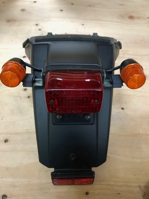 もち お得，低価 ヤマハ TW200 225 ? テール周辺一式 5VC-21611-