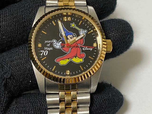 ディズニー ミッキーマウス デザイン コンビベルト 腕時計 展示未使用 